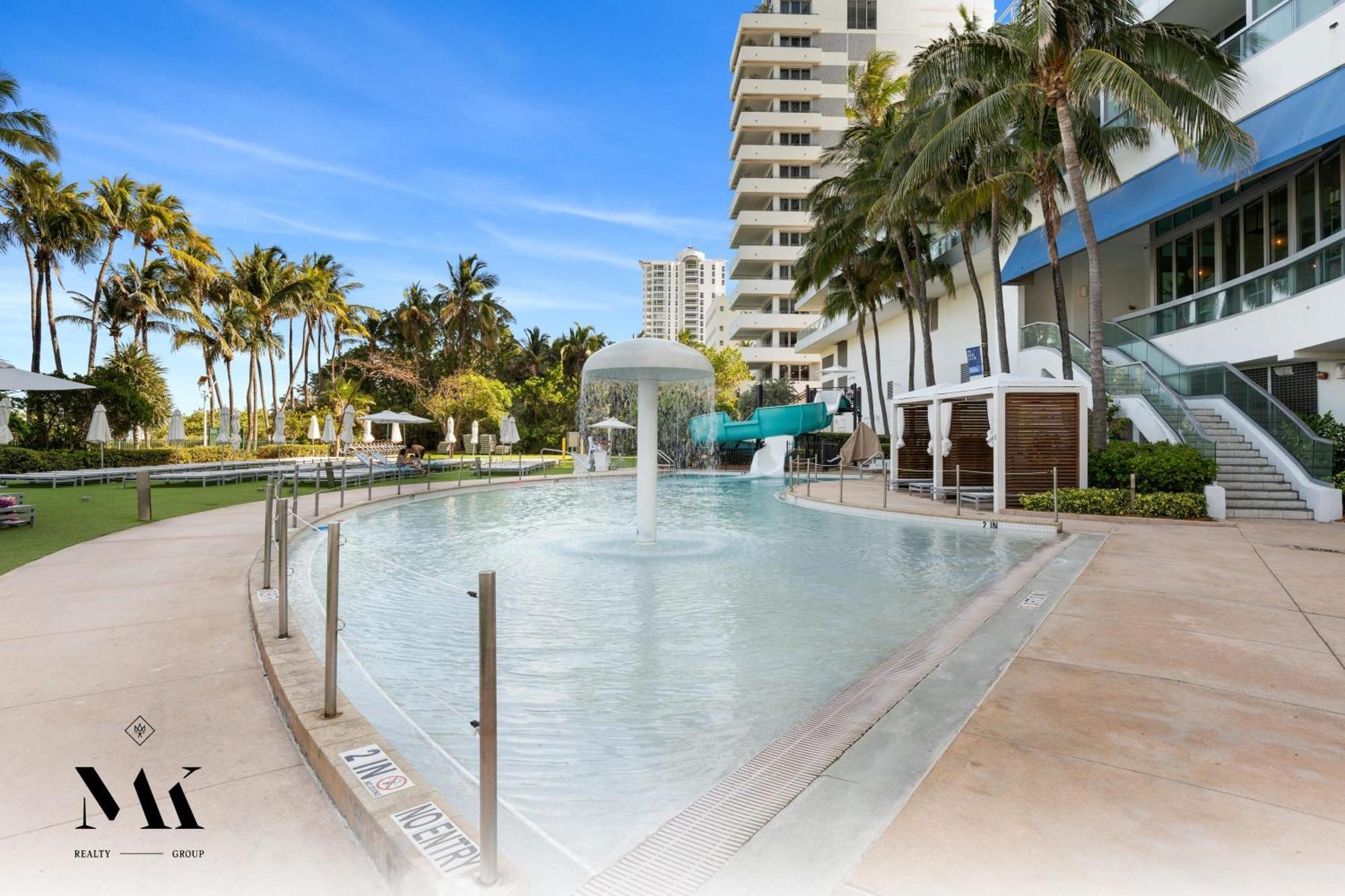 Fontainebleau Resort Balcony W Ocean And City View Miami Beach Exterior photo