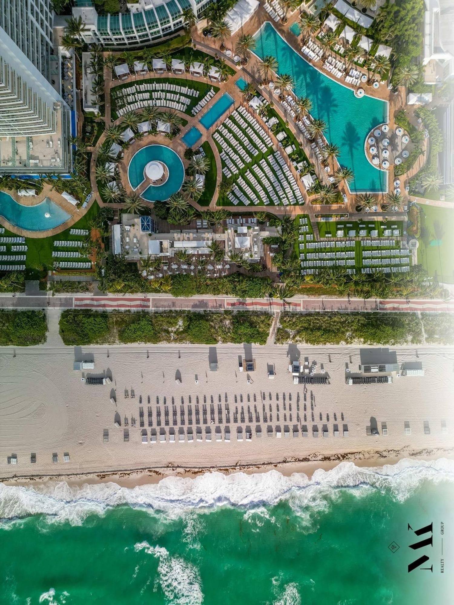 Fontainebleau Resort Balcony W Ocean And City View Miami Beach Exterior photo